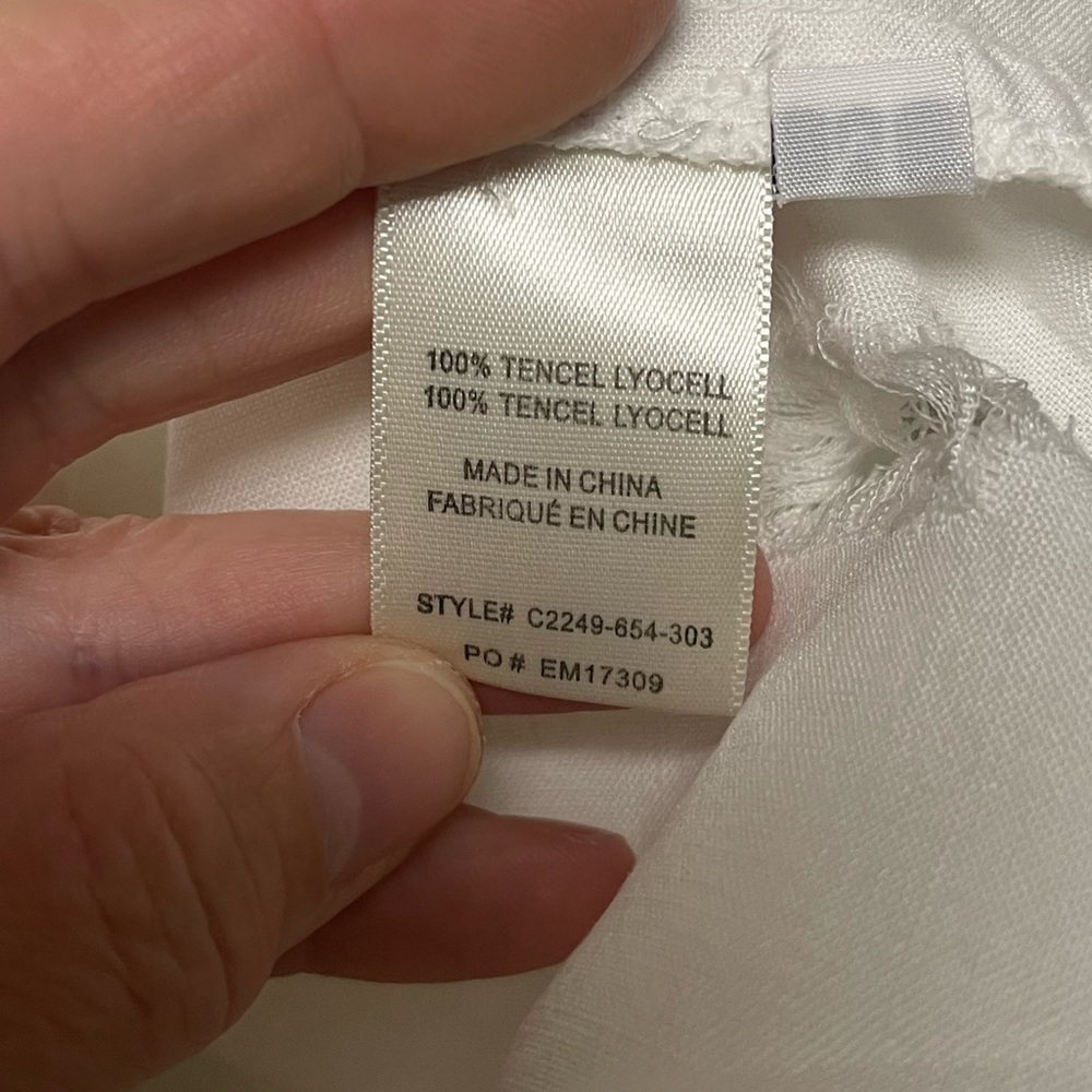 Bella Dahl Ripped Shirt Tail Button Down White EUC - Picture 10 of 14
